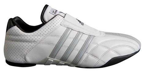 lelijke adidas schoenen|Wordt Adidas Taekwondo de it.